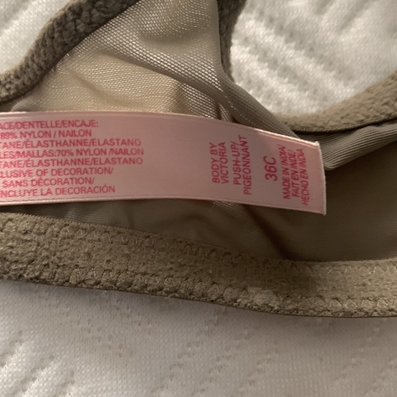 Victoria’s Secret Bras - Picture 3 of 4